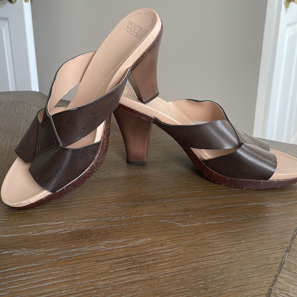 Mootsies Tootsies Open Back Sandals - Picture 2 of 4